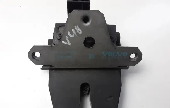 Volvo V40 Loading door lock 31335870