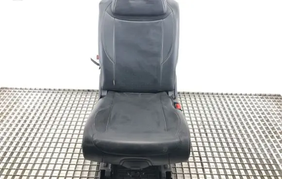 Rear seat