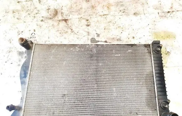 Audi A6 S6 C6 4F Coolant radiator