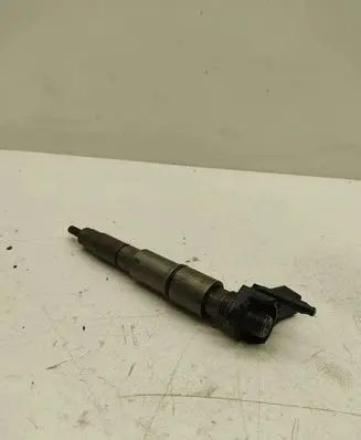 BMW 7 E65 E66 Fuel injector 779209703 0445115009
