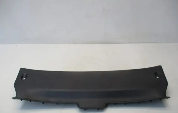 Nissan Pulsar Trunk/boot sill cover protection