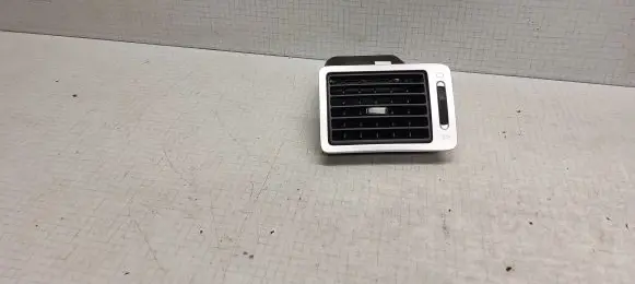 Peugeot 307 Dash center air vent grill 9634498977