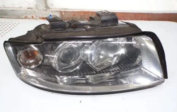 Audi A4 S4 B6 8E 8H Headlight/headlamp 8E0941004G