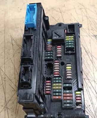 BMW 5 GT F07 Fuse module 921086101 9210861 117033442