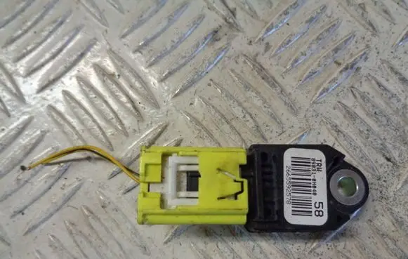 Toyota Aygo AB40 Airbag deployment crash/impact sensor 898310H040
