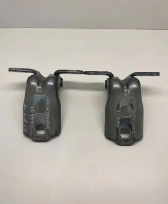 Chevrolet Traverse II Front door hinge set 80066P R53220B 043020B