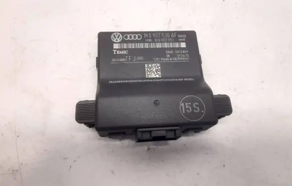 Volkswagen Golf VI Gateway control module 1K0907530AF 1K0907951 28403885