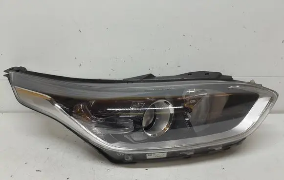 KIA Ceed Headlight/headlamp 92102J7050
