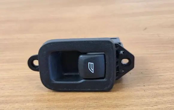 Volvo XC60 Electric window control switch 31394841