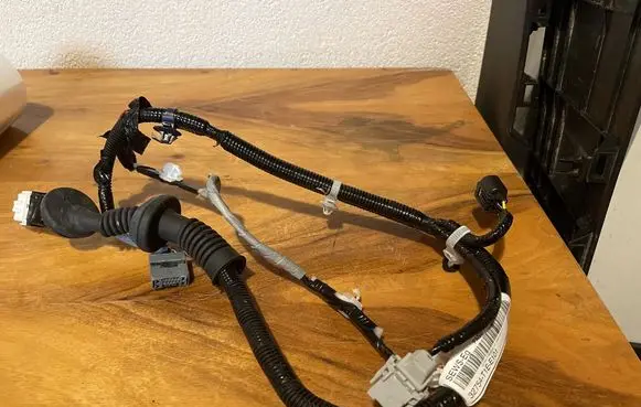 Honda CR-V Rear door wiring loom 32754T1EE101