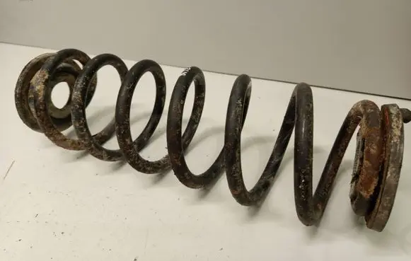 Volkswagen Touran I Rear coil spring