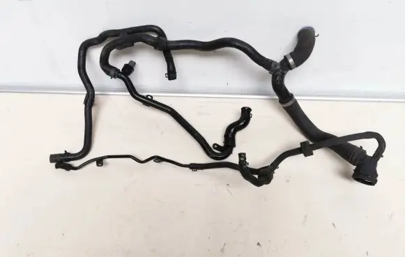 Volkswagen Touran II Engine coolant pipe/hose 5N0121065