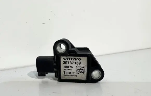 Volvo V50 Airbag deployment crash/impact sensor 8839A6 30737139
