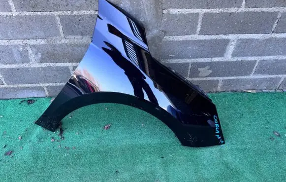Opel Corsa F Fender 