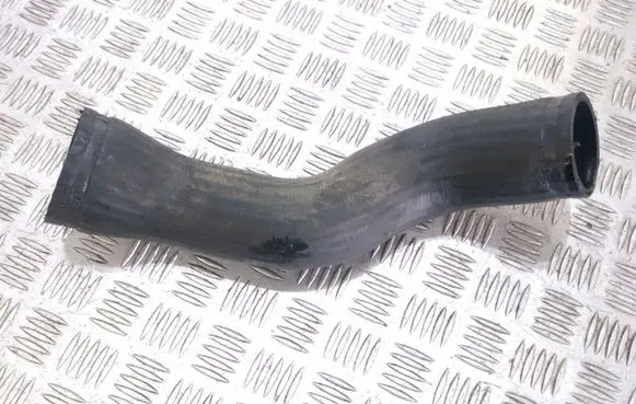 Volvo XC90 Intercooler hose/pipe 30680217