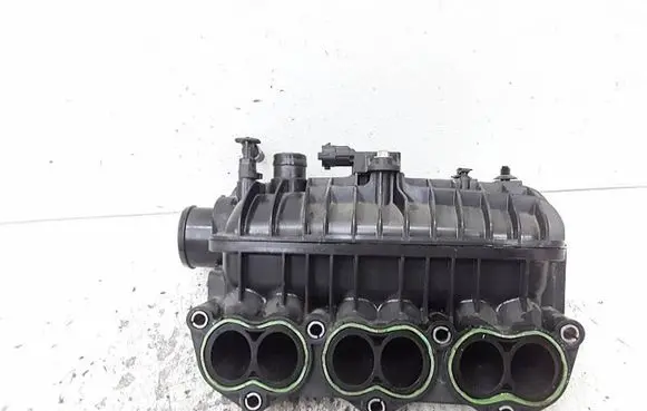 Ford Fiesta Intake manifold 1047092S01