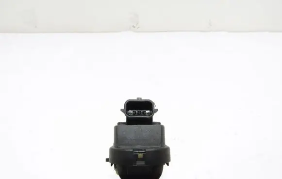 Renault Megane II Headlight level adjustment motor 8200402521c
