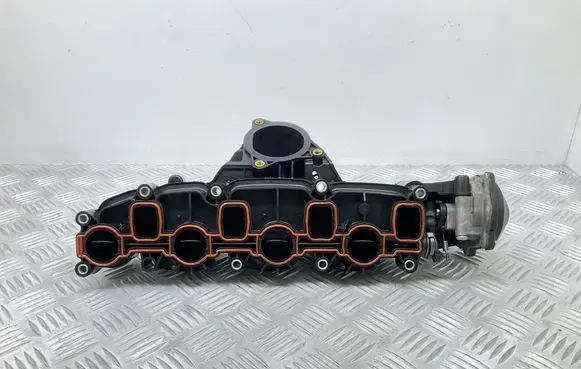 Volkswagen Tiguan Intake manifold 
