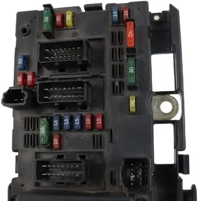Peugeot 307 Fuse module 9643537880 BSMB5