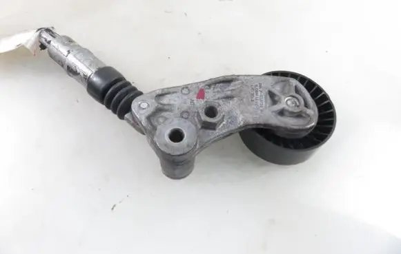 Subaru Legacy Timing belt/chain tensioner F552724