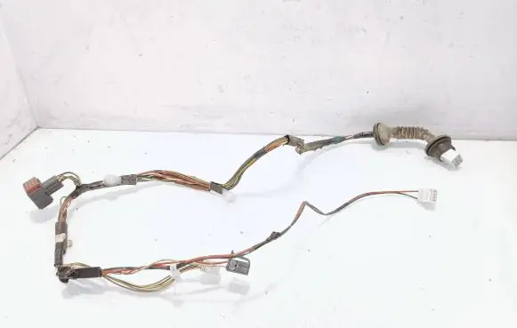 Toyota Corolla E120 E130 Rear door wiring loom 8215302210