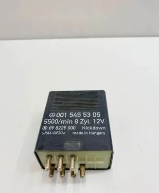 Mercedes-Benz SLC C107 Fuel pump relay 0015455305 A0015455305