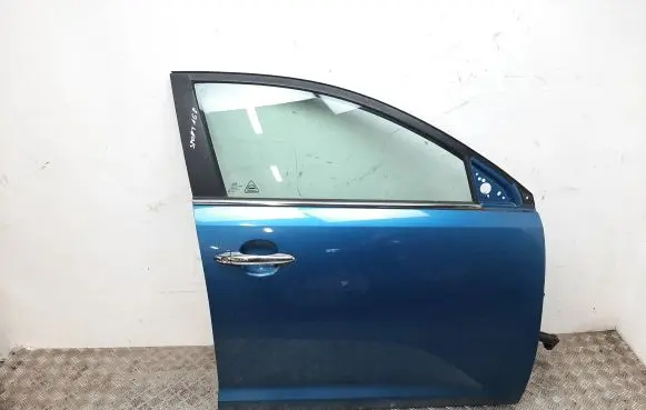 KIA Sportage Front door 824803U110