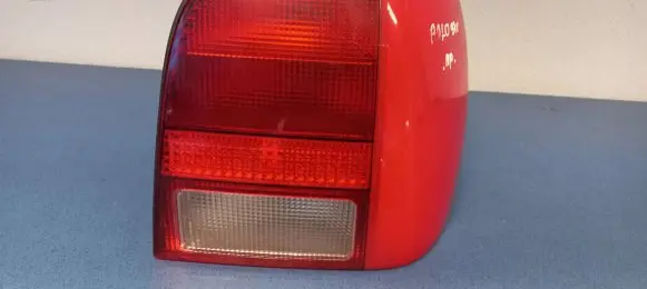 Volkswagen Polo III 6N 6N2 6NF Rear/tail lights 962566