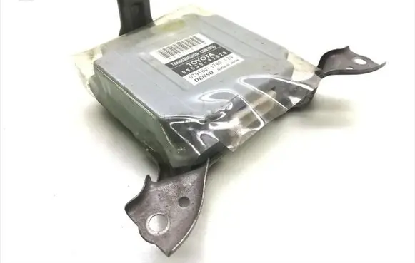 Toyota Prius (XW30) Gearbox control unit/module 89535-47020 079100-1780