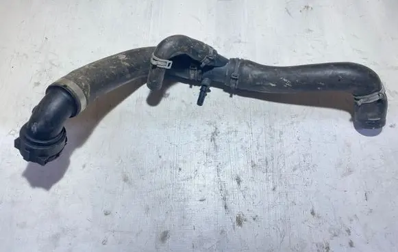 Land Rover Range Rover Sport L494 Engine coolant pipe/hose CPLA8286CA CV1KA