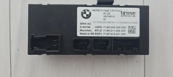 BMW X5 G05 Tailgate/trunk control unit/module 5A74B10
