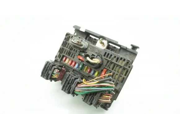 Citroen C4 Grand Picasso Fuse box set S118983004Q