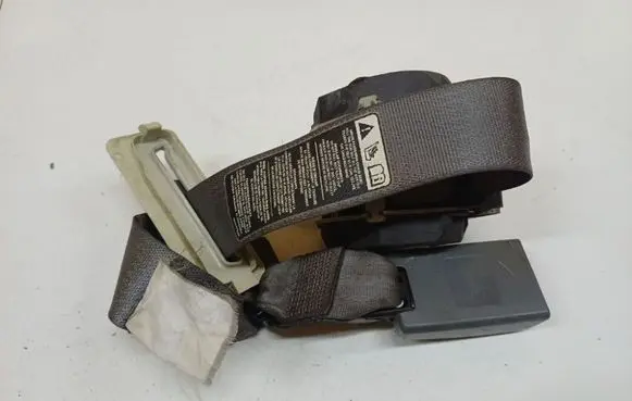 Chrysler Sebring (JS) Middle seatbelt (rear) 605702800B