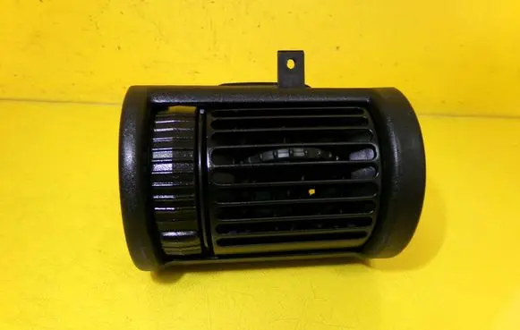 Opel Corsa B Dashboard side air vent grill/cover trim 1905871