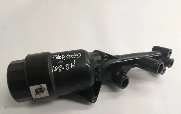 Mercedes-Benz E C207 W207 Oil filter cover 70321178