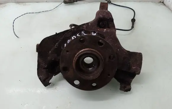 Opel Corsa D Front wheel hub spindle knuckle