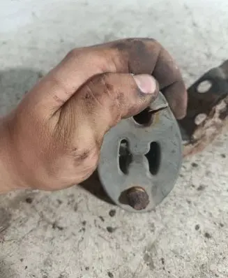 Muffler mount bracket/holder