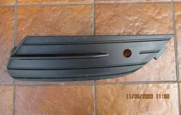 Renault Espace V (RFC) Front fog light trim/grill 622568681
