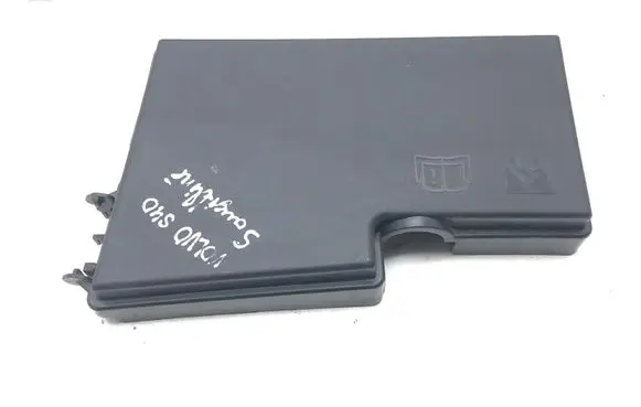 Volvo S40 Fuse box cover 30728348