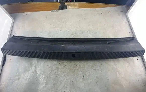 Audi A8 S8 D3 4E Trunk/boot sill cover protection 4E0863283 4E0863471B