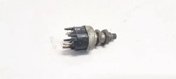 Volkswagen II LT Brake pedal sensor switch