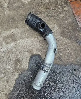 Volvo V70 Turbo air intake inlet pipe/hose