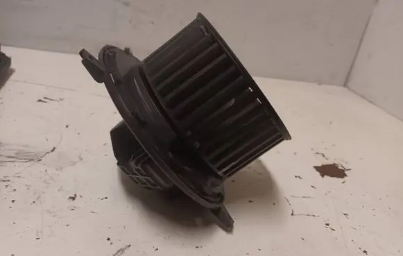 Dodge Journey Heater fan/blower 68188010