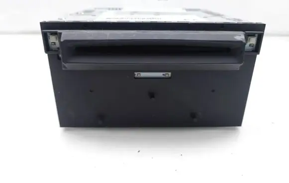 Nissan Pathfinder R51 Radio/CD/DVD/GPS head unit 28185EB600 PN2715N