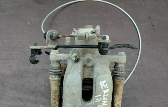 Citroen Berlingo Rear brake caliper 4402F5
