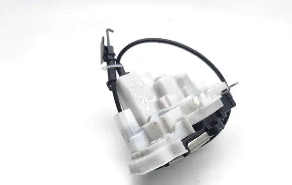 Opel Combo D Rear door lock 519103500 Z16E196SCD