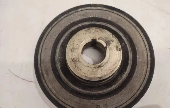 Ford Kuga I Crankshaft pulley