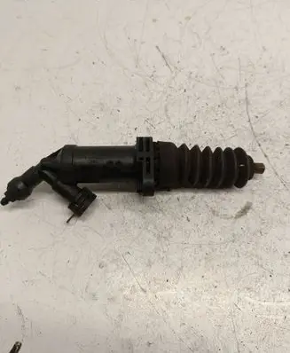 BMW 5 F10 F11 Clutch master cylinder 6795711