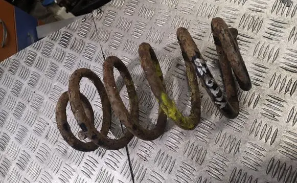 Mercedes-Benz Vito Viano W639 Rear coil spring