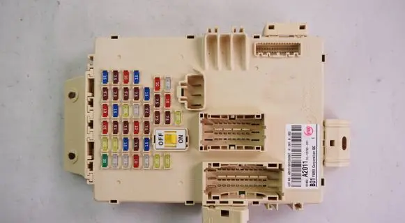 KIA Ceed Fuse module 91950A2011